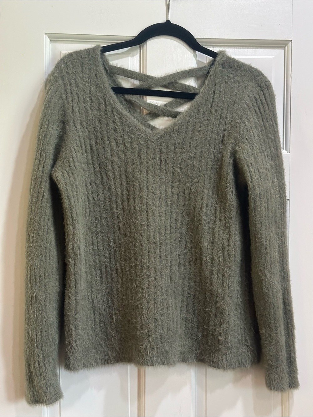 Love Ellie Mia Criss Cross Back Detail Knit Pullover Sweater Moss Green Large